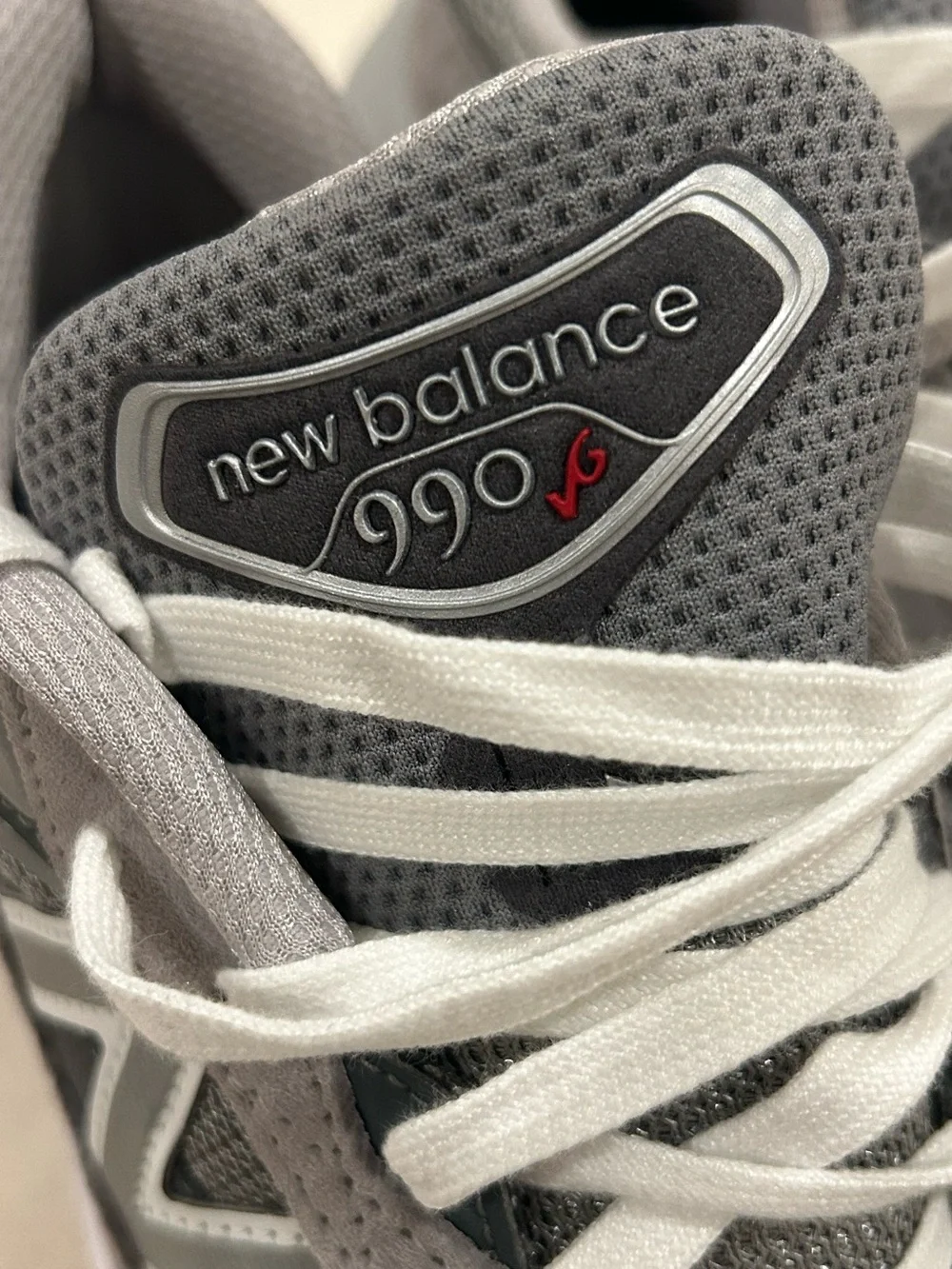 New Balance Grey Mesh & Suede woman’s Sneaker